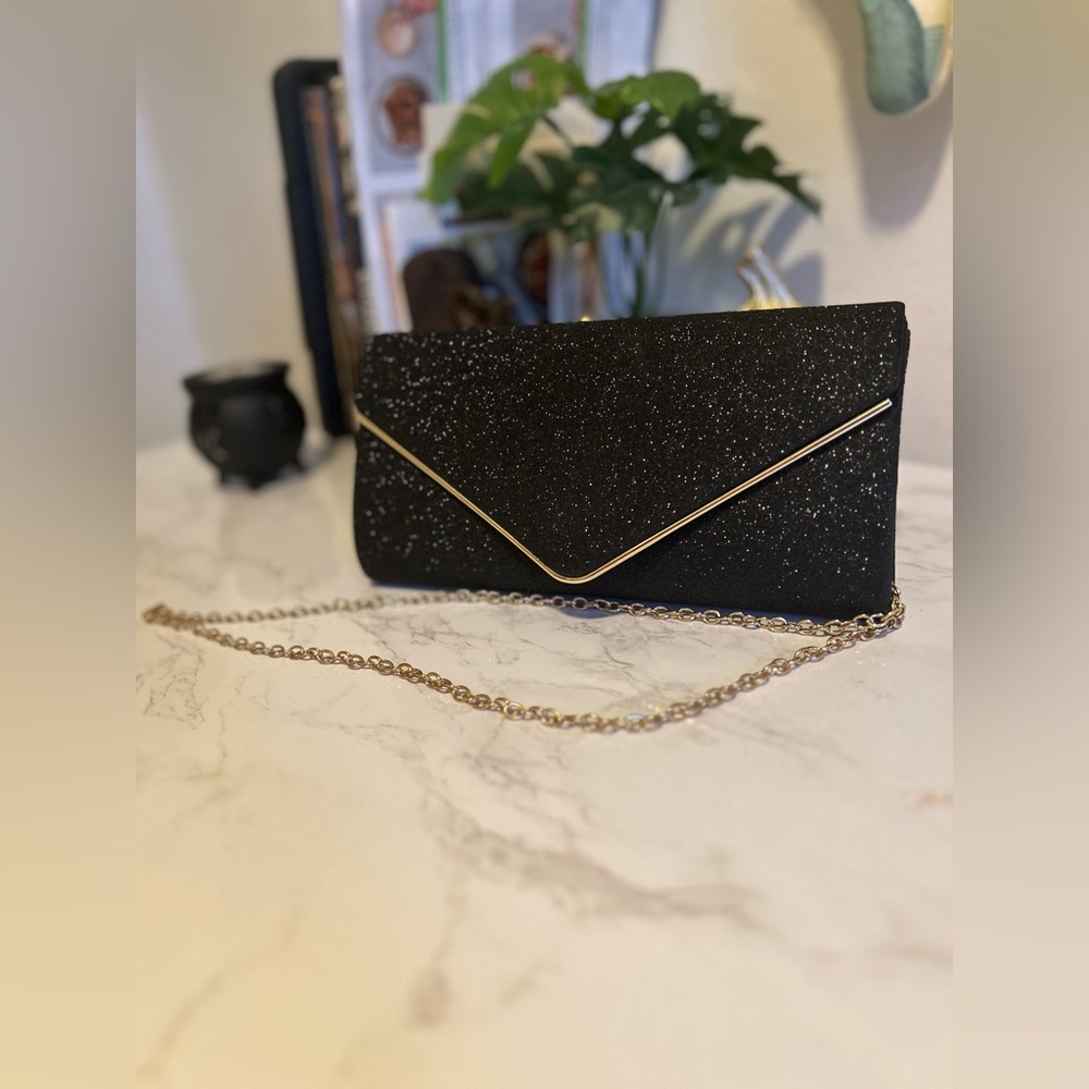 Black and Gold Shimmer Clutch with Chain